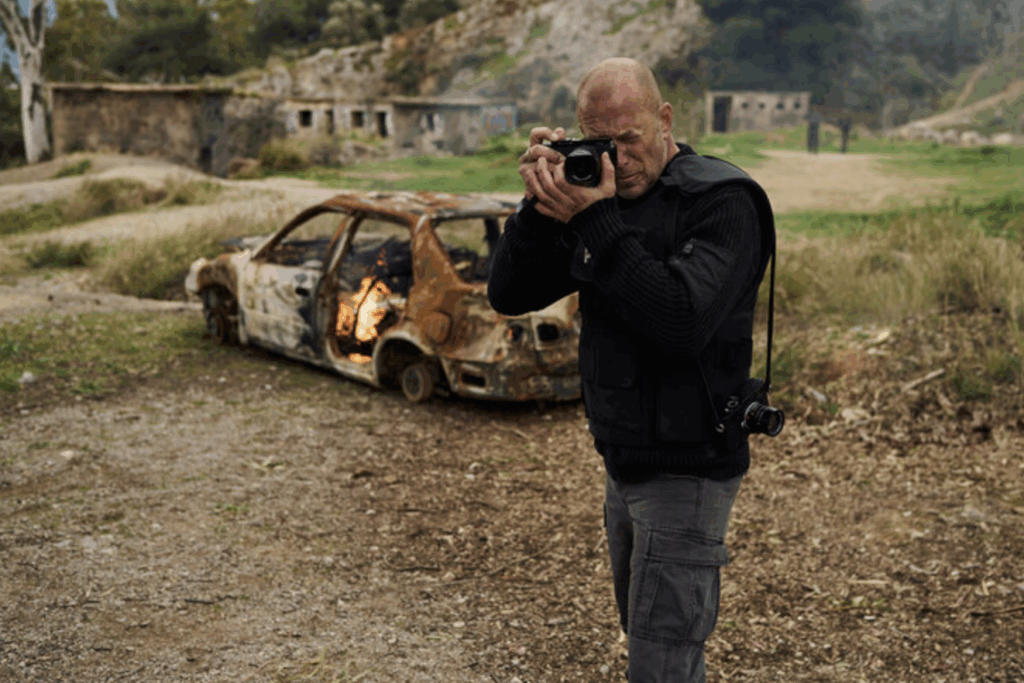 Moritz shooting photos in kenya