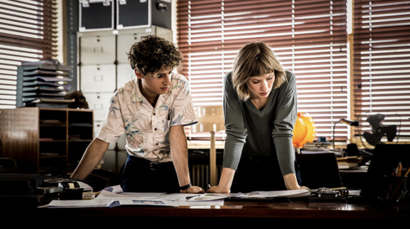 picture of the actors of dark town