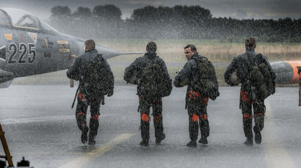 pilots on their way to a starfighter